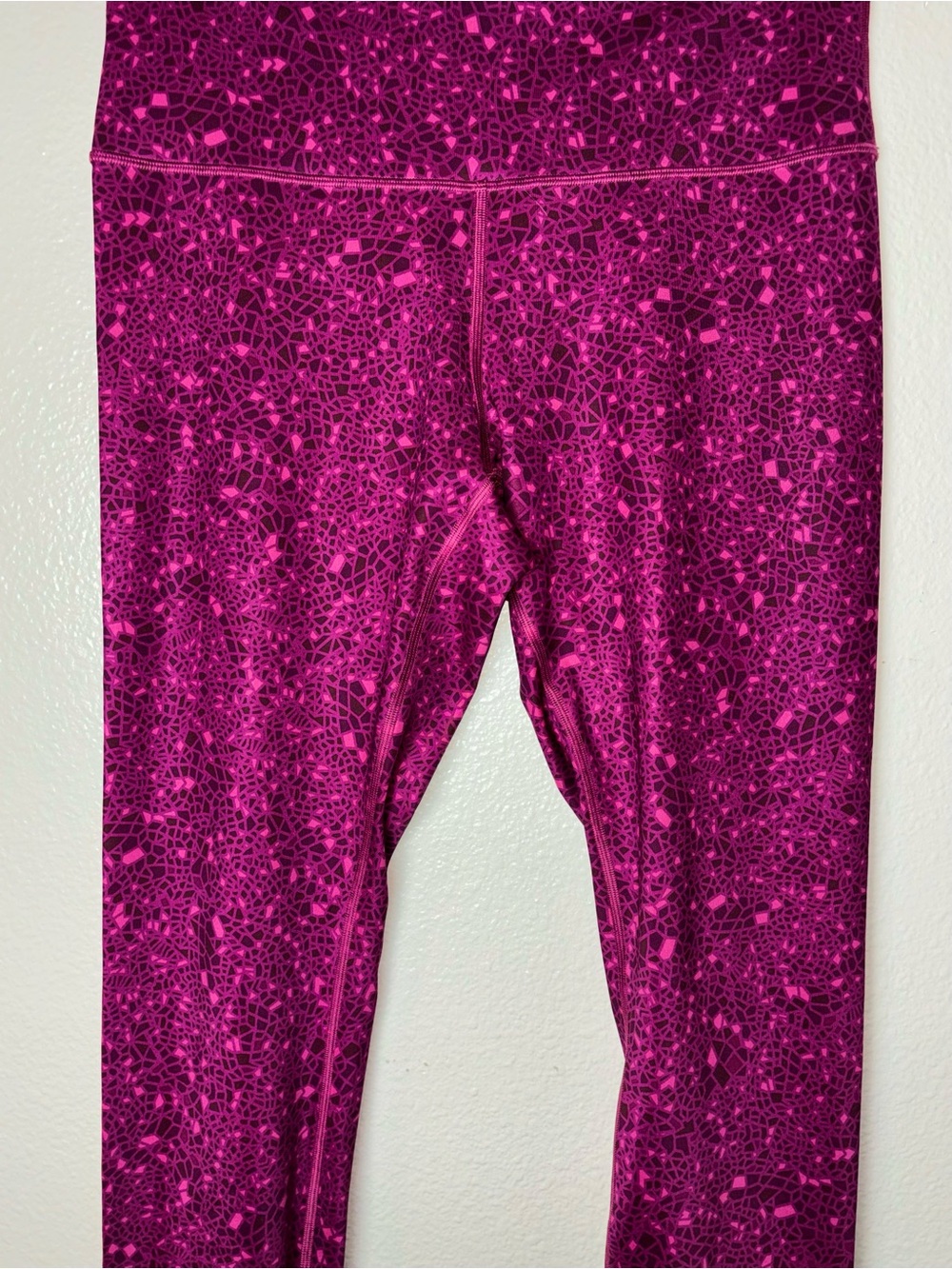 Lululemon High Times Pant(Full-On Luxtreme)Paradise Geo Regal Plum Multi size 12 - Picture 6 of 16